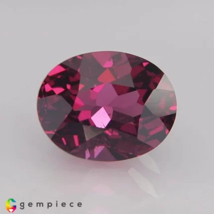 Rhodolite garnet 3.09cts - 9x7mm