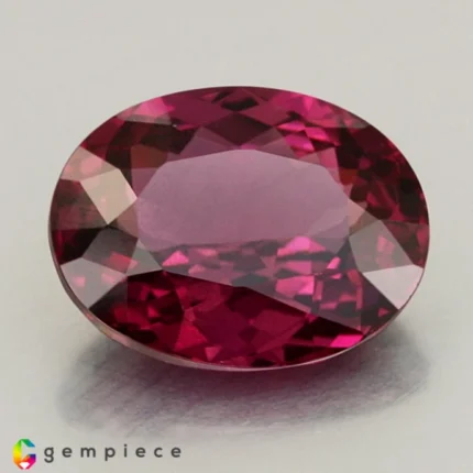 rhodolite garnet 4.67cts - 12x9mm