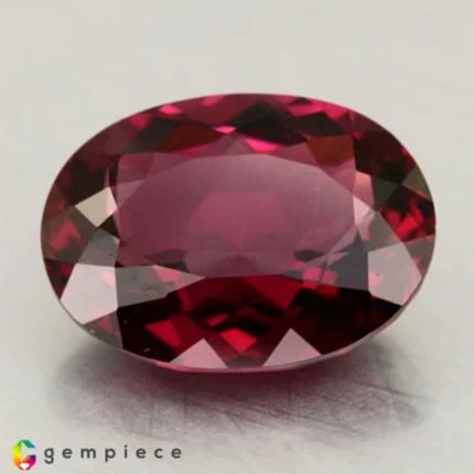 rhodolite garnet 4.90cts - 12x9mm