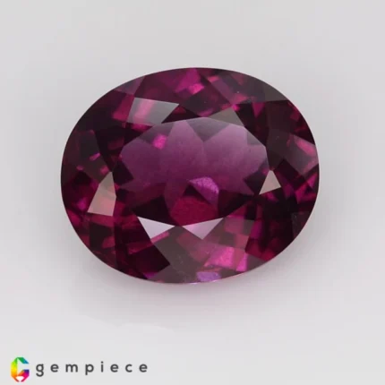 rhodolite garnet 5.73cts - 12x10mm