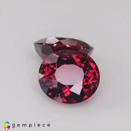 Rhodolite garnet 7.03cts - 9x8mm