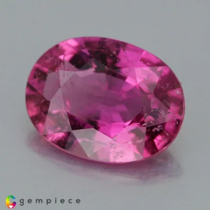 rubellite 1.70cts - 8x7mm